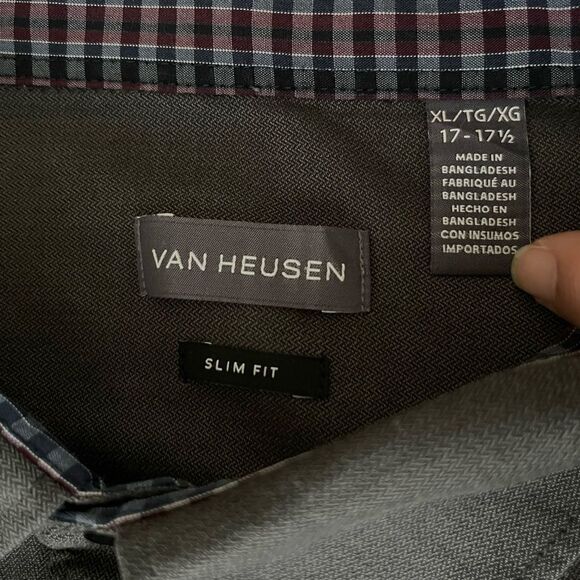 Van Heusen Slim Fit Button Down Long Sleeve Shirt in Dark Grey Size XL 17-17 1/2 - Picture 3 of 11